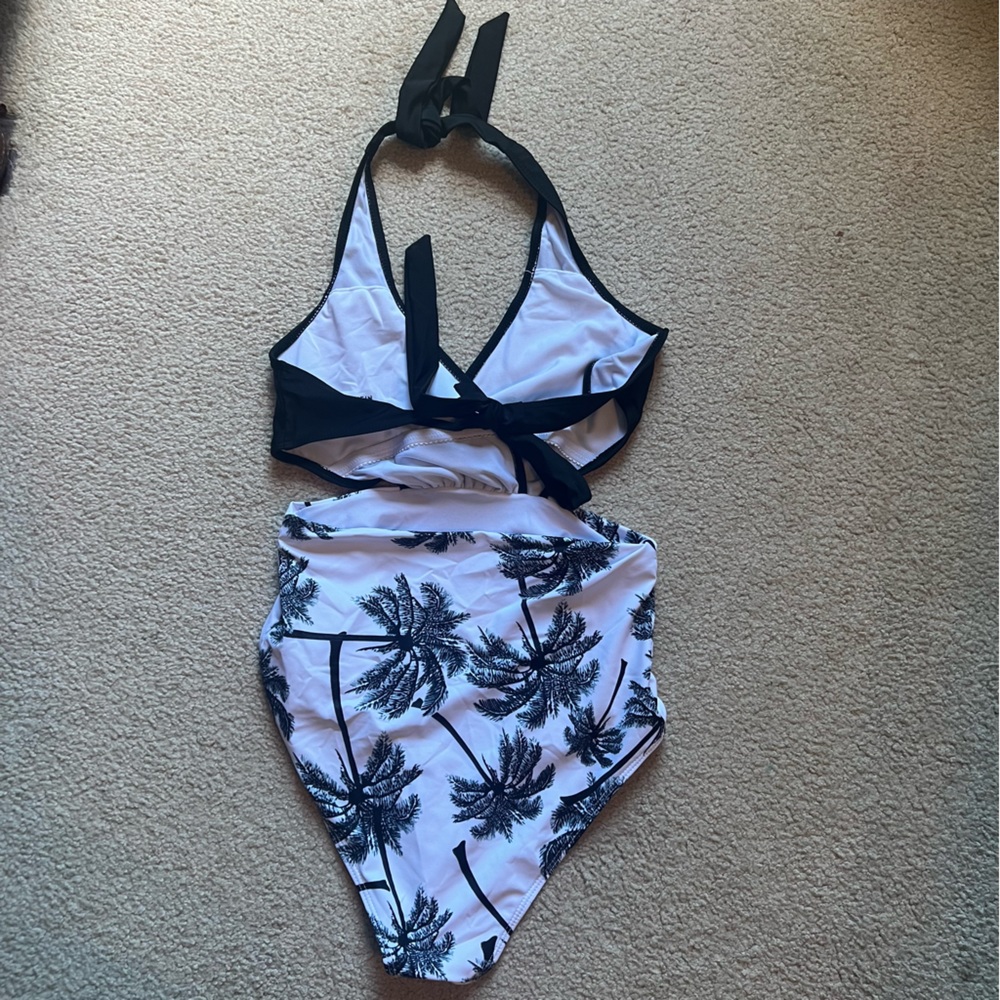 palm tree one piece swimsuit - Picture 2 of 3